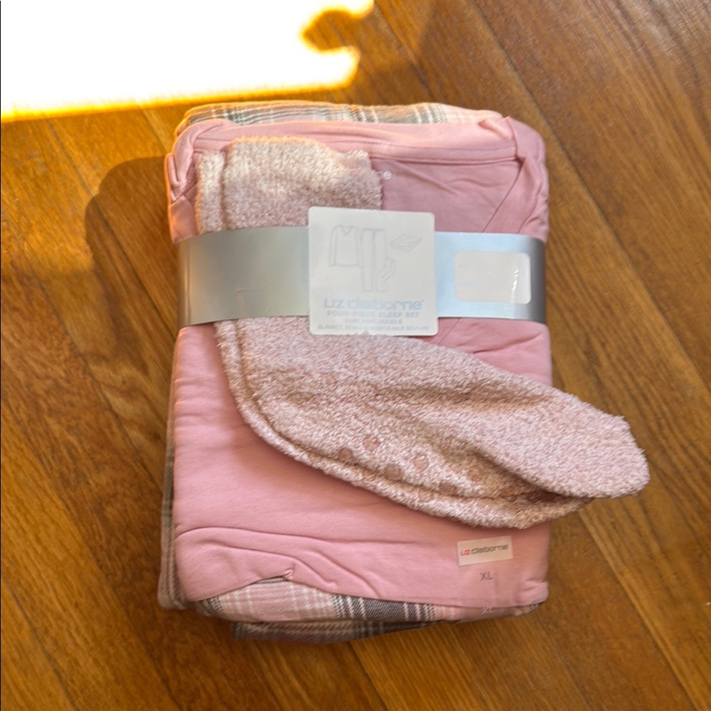 Liz Claiborne Pink Pajama Set
